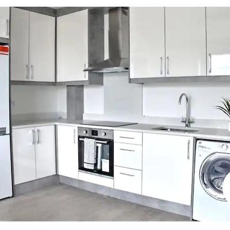 Cozy 2 Bedrooms Apartment Canvey Island 외부 사진